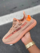 Tênis Adidas Yeezy Boost 350 v2