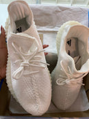 Tênis Adidas Yeezy Boost 350 v2