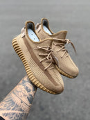Tênis Adidas Yeezy Boost 350 v2