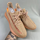 Tênis Adidas Yeezy Boost 350 v2