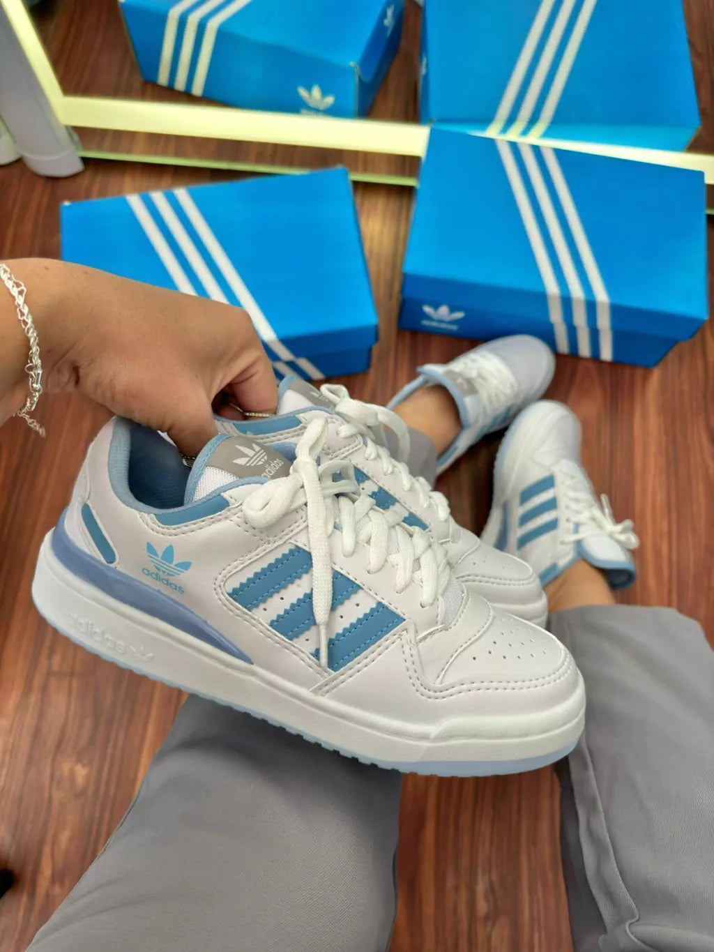 Tênis Forum Low 84 ADV