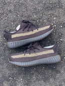 Tênis Adidas Yeezy Boost 350 v2