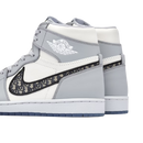 Tênis Air Jordan 1 Retro High Collab DIOR