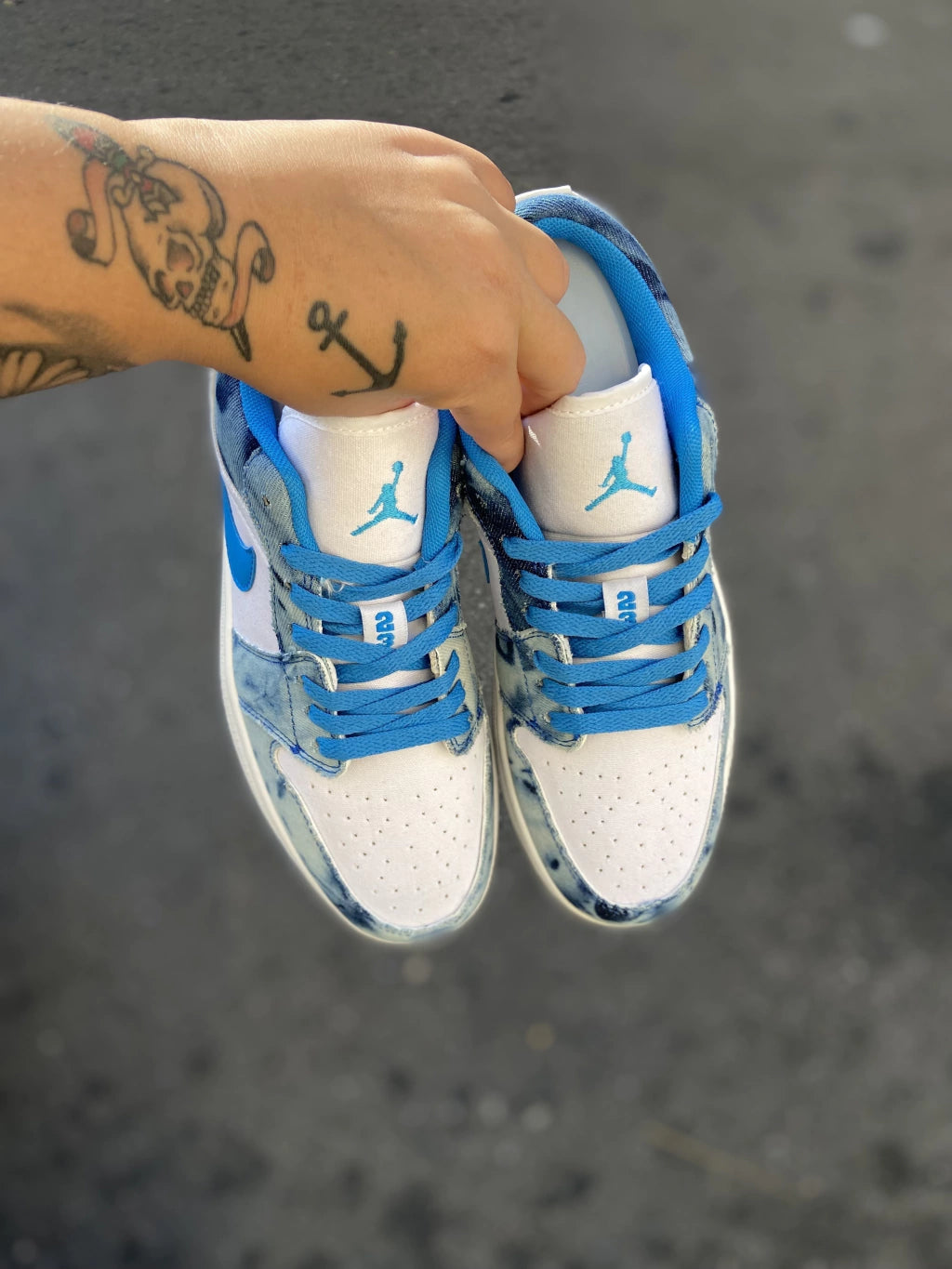 Tênis Air Jordan 1 Low Acid Wash Denim