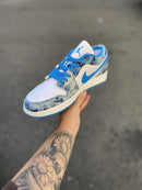Tênis Air Jordan 1 Low Acid Wash Denim