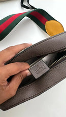 Bolsa Tiracolo GG Supreme Neo Messenger
