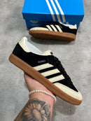 Samba Preto Feminino