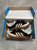 Samba Preto Feminino