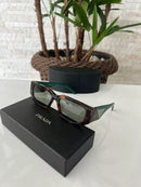 Óculos de sol Prada Eyewear Rectangular 09ZS