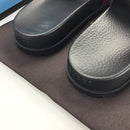 Slide Gucci Pursuit