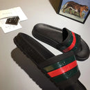 Slide Gucci Pursuit