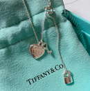 Colar Tiffany & Co. Pendente de Coração com Chave